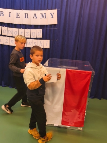 PHOTO-2025-10-01-10-39-42 4