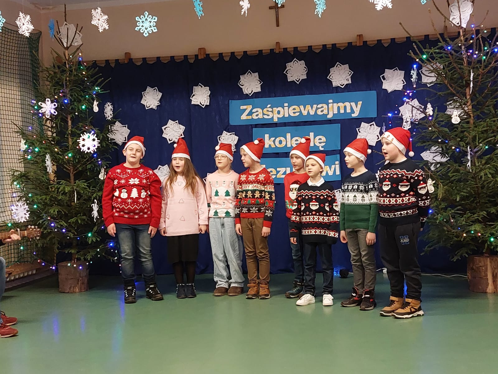 ZAŚPIEWAJMY KOLĘDĘ JEZUSOWI