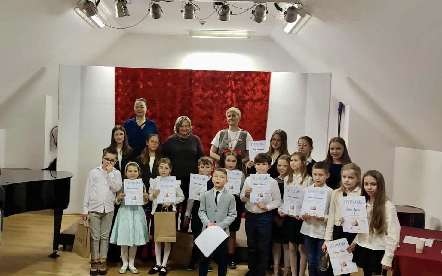 KONKURS RECYTATORSKI z NIKOLKĄ I ADASIEM